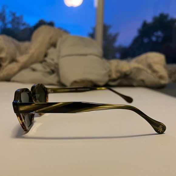 Sienna Alexander Frida Split sunglasses
